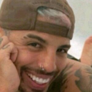 Meet your Posher, Eva